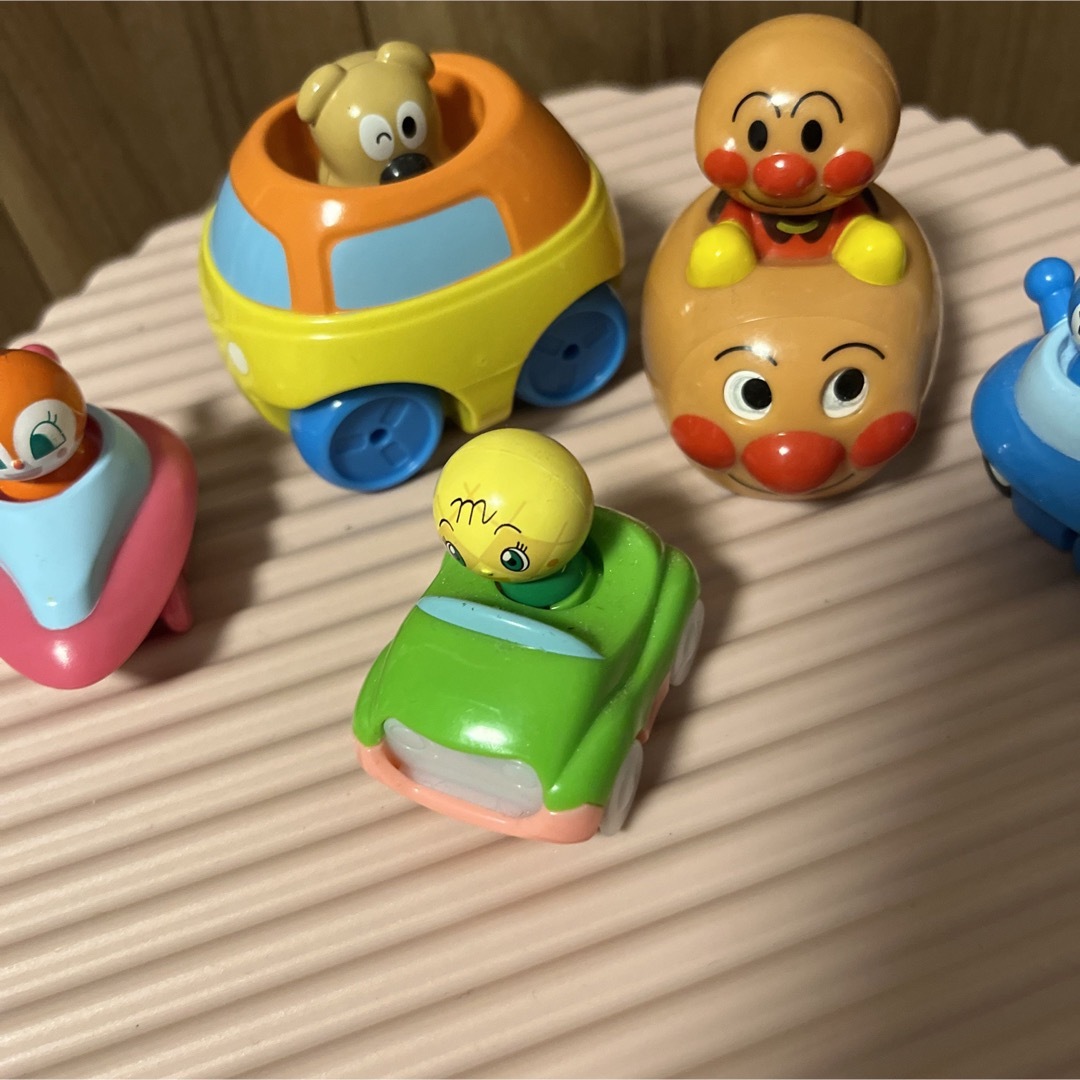 アンパンマン車 エンタメ/ホビーのおもちゃ/ぬいぐるみ(キャラクターグッズ)の商品写真