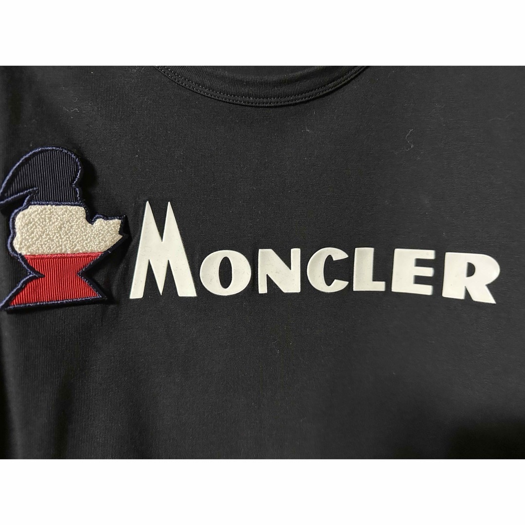 MONCLER 黒 ロゴTシャツMONCLER