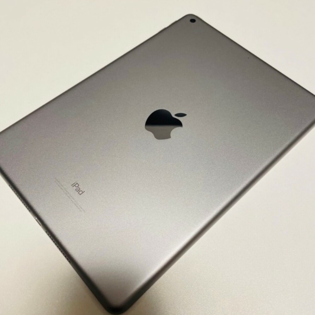 iPad(アイパッド)のipad 第6世代 32gb セルラー スマホ/家電/カメラのPC/タブレット(タブレット)の商品写真