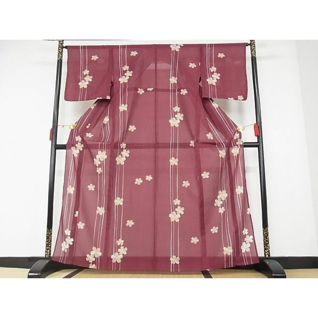 平和屋-こころ店□夏物 小紋・浴衣兼用 紅梅織 舞花文 桜 着丈162.5cm ...