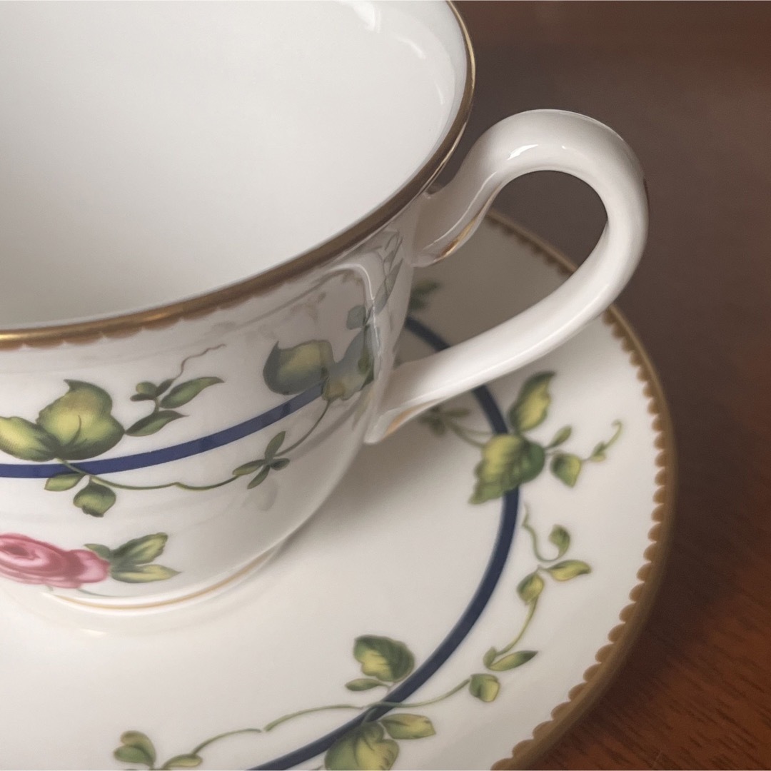 Royal Worcester(ロイヤルウースター)の【美品】ロイヤルウースター★シェリダン★トリオ インテリア/住まい/日用品のキッチン/食器(食器)の商品写真