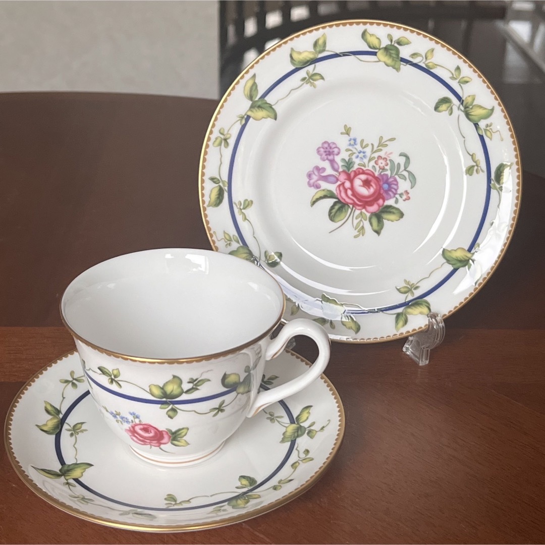 Royal Worcester(ロイヤルウースター)の【美品】ロイヤルウースター★シェリダン★トリオ インテリア/住まい/日用品のキッチン/食器(食器)の商品写真