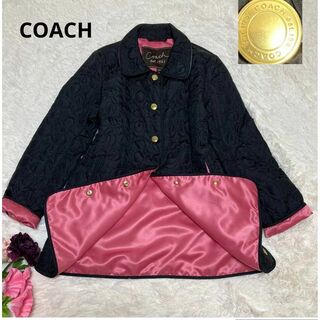 コーチ(COACH)のコーチ　キルティング　シグネチャー　裏地ピンク　黒　M相当　トリム羊革(ダウンジャケット)