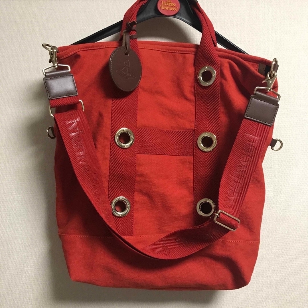 Vivienne Westwood(ヴィヴィアンウエストウッド)のヴィヴィアンウエストウッドトートバッグ　赤　2ウェイバッグ レディースのバッグ(トートバッグ)の商品写真