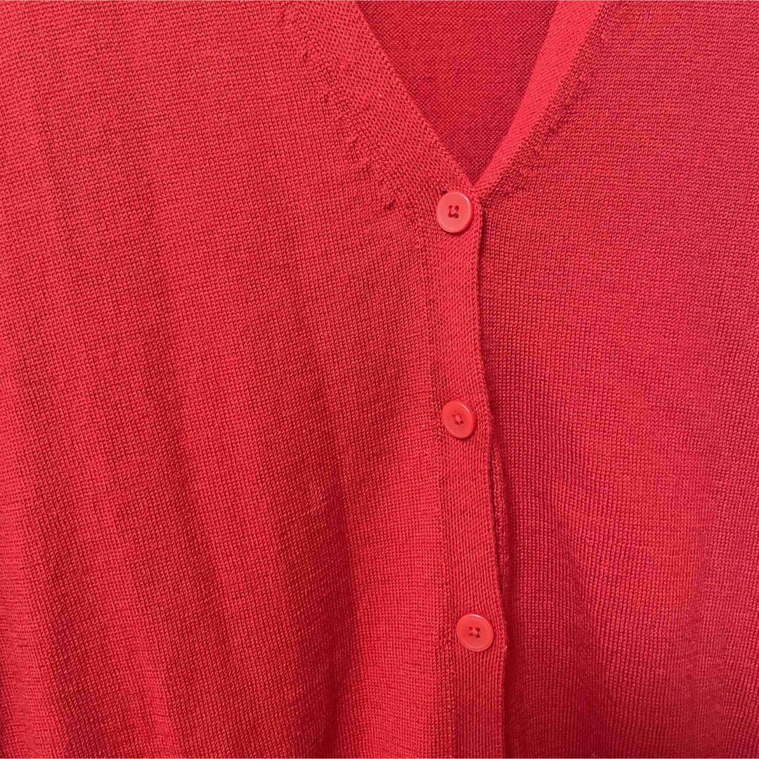 UNIQLO(ユニクロ)のユニクロ　カーディガン　赤　秋　ウール レディースのトップス(カーディガン)の商品写真