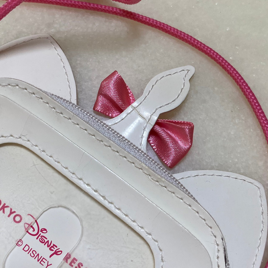 Disney(ディズニー)のお値下げ♡マリーチャンのパスケース レディースのファッション小物(パスケース/IDカードホルダー)の商品写真