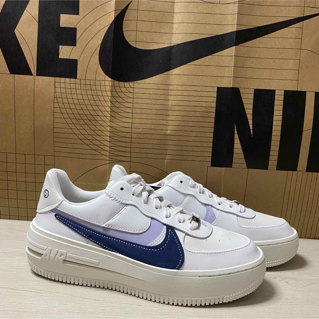 NIKE W AIR FORCE 1 PLT.AF.ORMLV8  25.5cm