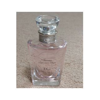 ディオール(Dior)の再々値下げDior50mlフォーエヴァー アンド エヴァー ディオール 50ml(香水(女性用))