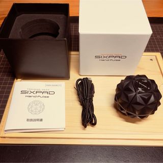 シックスパッド(SIXPAD)の美品　シックスパッド　ハンドパルス(トレーニング用品)