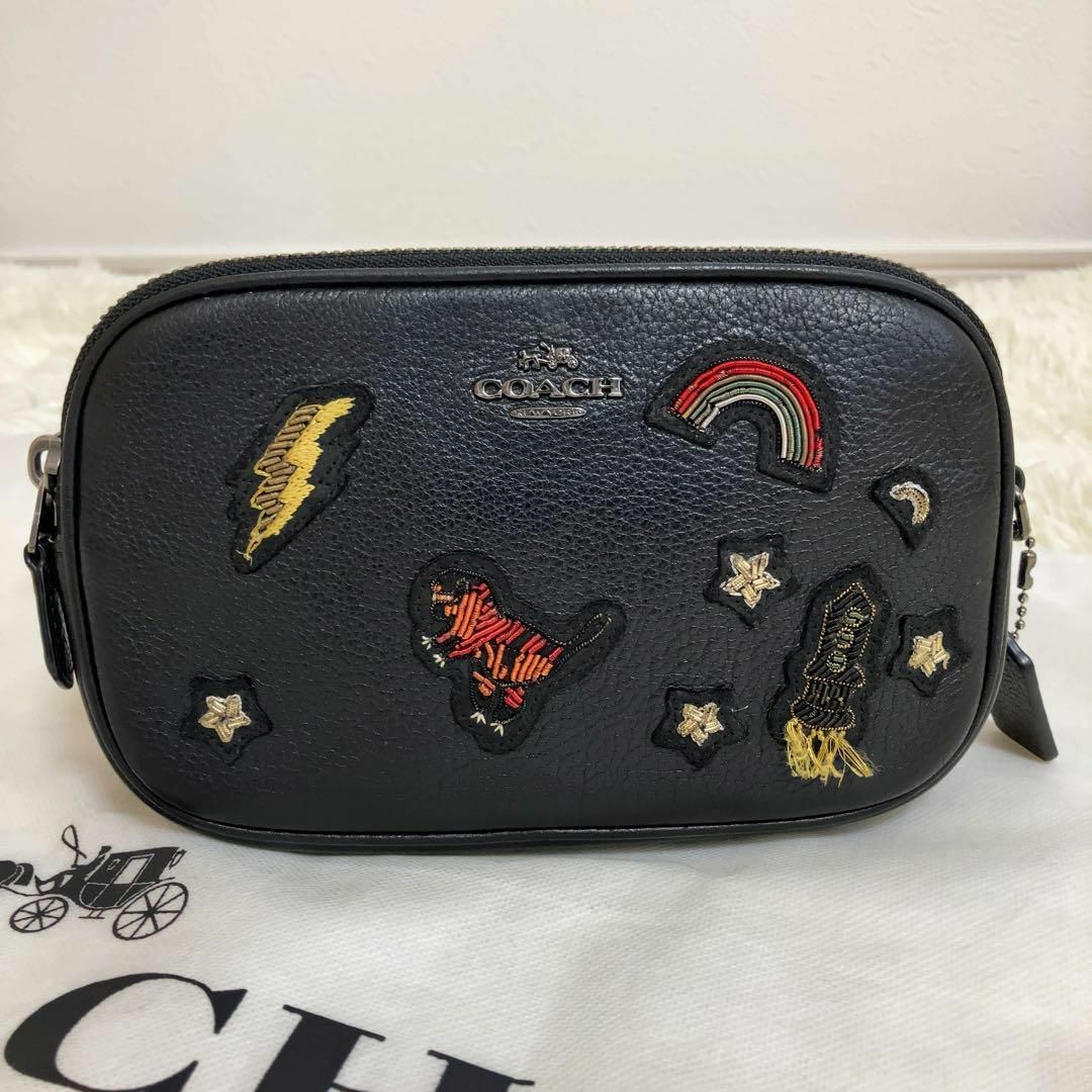 極美品 COACH レザー クラッチバッグ 黒 ビジネス ファスナー ロゴ型押し