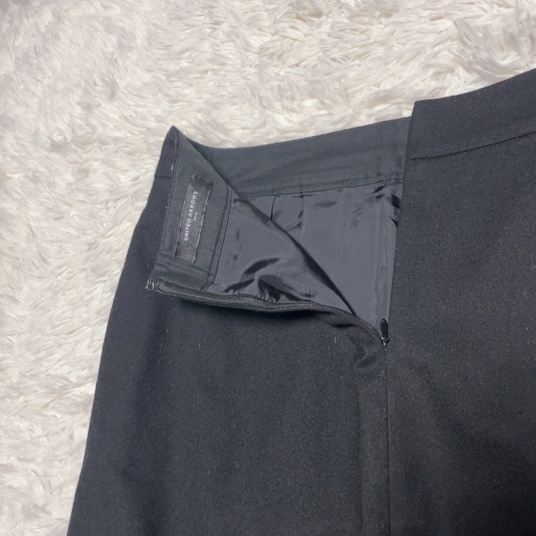 UNITED ARROWS(ユナイテッドアローズ)のUNITEDARROWS ユナイテッド　スカート フォーマル ビジネス　ウール レディースのスカート(ひざ丈スカート)の商品写真