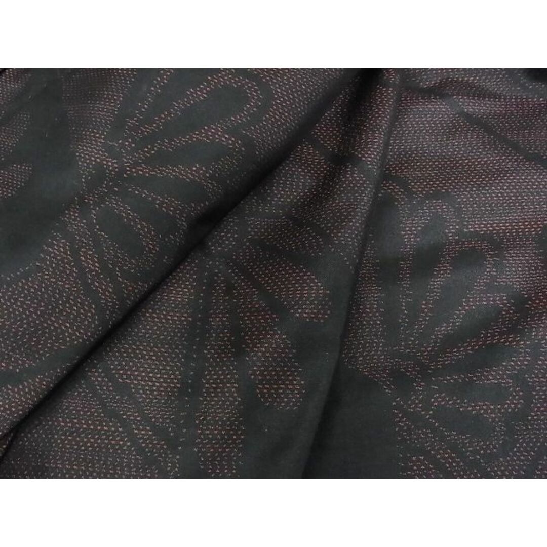 平和屋-こころ店□本場大島紬 変わり菊文 着丈159cm 裄丈62.5cm 正絹