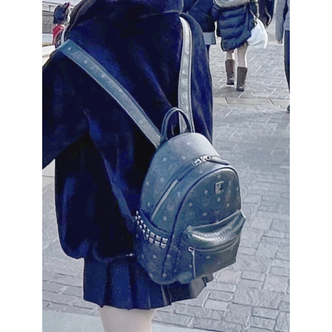 MCM - mcm スタッズ リュック 黒 の通販 by n|エムシーエムならラクマ