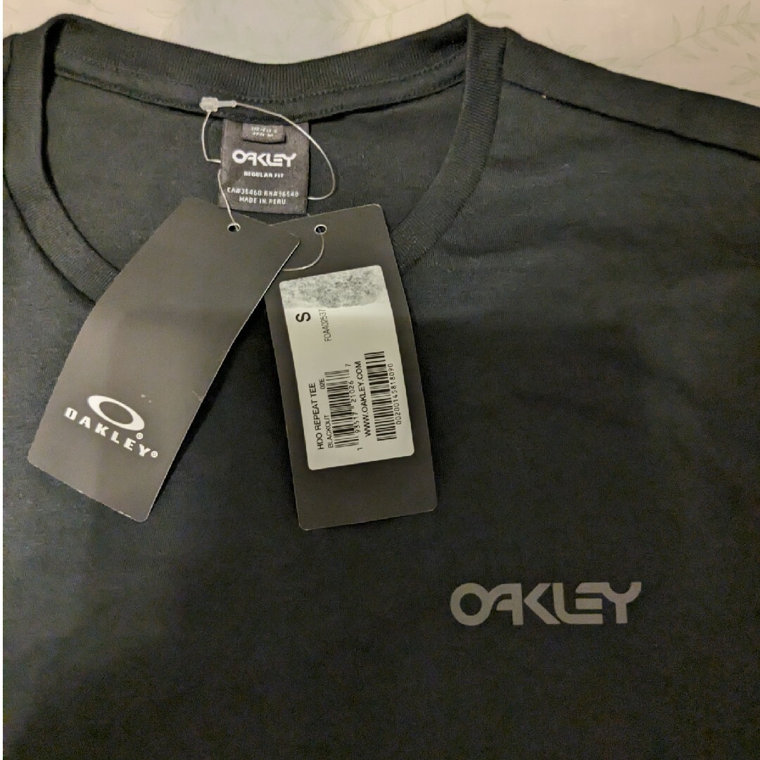 Oakley(オークリー)の新品 　OAKLEY Tシャツ サイズM メンズのトップス(Tシャツ/カットソー(半袖/袖なし))の商品写真