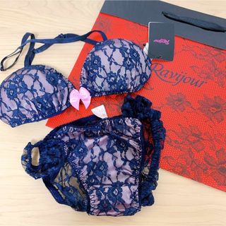 ラヴィジュール(Ravijour)の新品＊レースサテンブラショーツセット＊Ravijour＊ラヴィジュール(ブラ&ショーツセット)