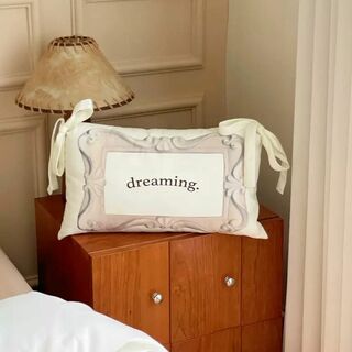フランフラン(Francfranc)のCollect+ dreaming 絵画フレーム カメオ ミニ枕 クッション(クッション)