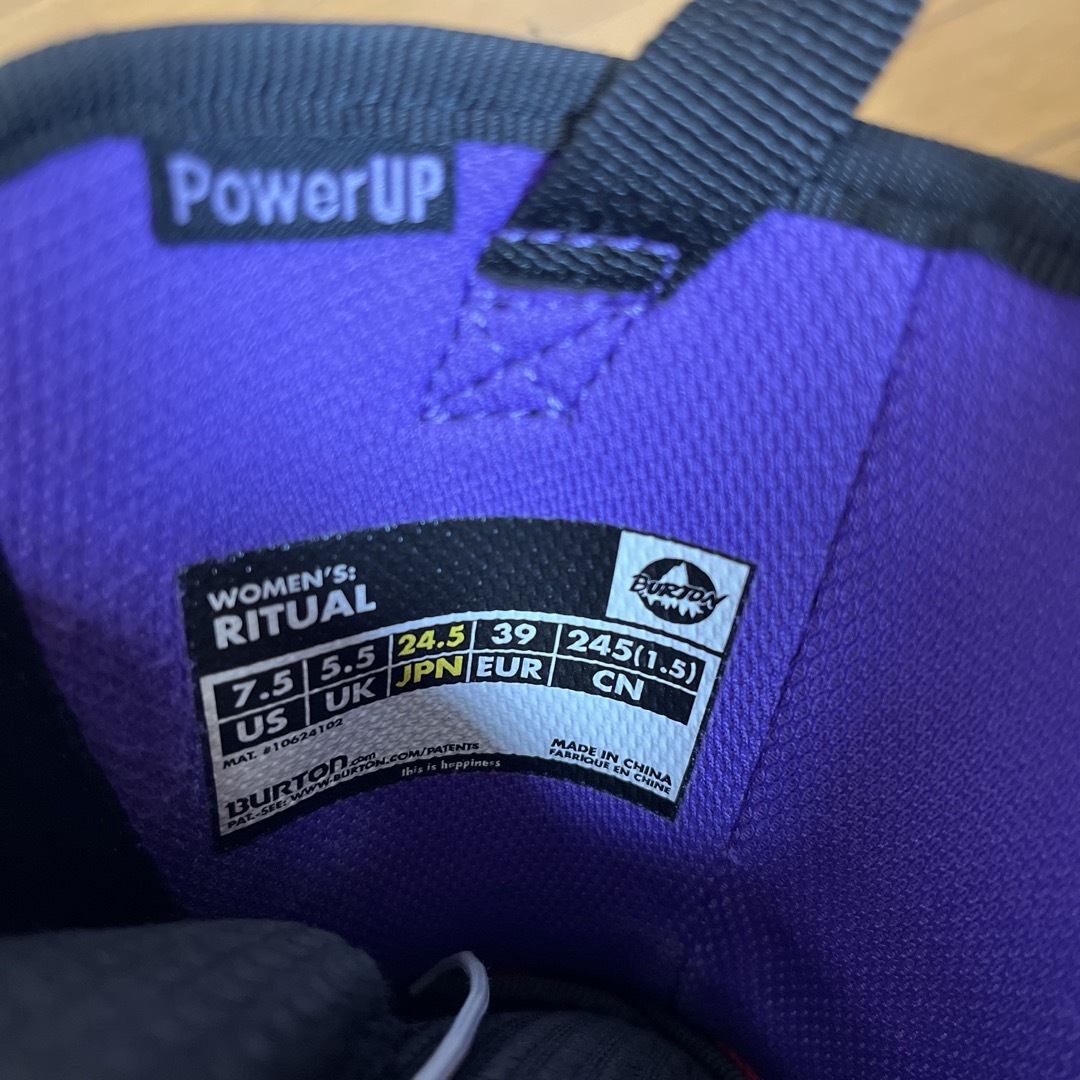 BURTON(バートン)のBurton スノーボードブーツ 24.5 スポーツ/アウトドアのスノーボード(ボード)の商品写真