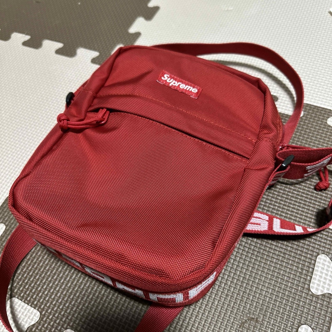 美品Supreme シュプリーム ショルダーバッグ 赤 - ショルダーバッグ