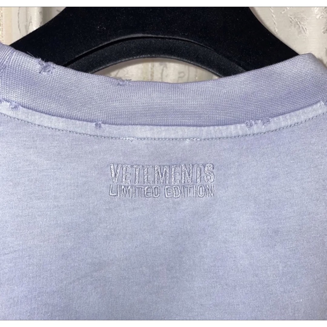 VETEMENTS - 【新作】VETEMENTS 23SS HELLO my name is Tシャツの通販
