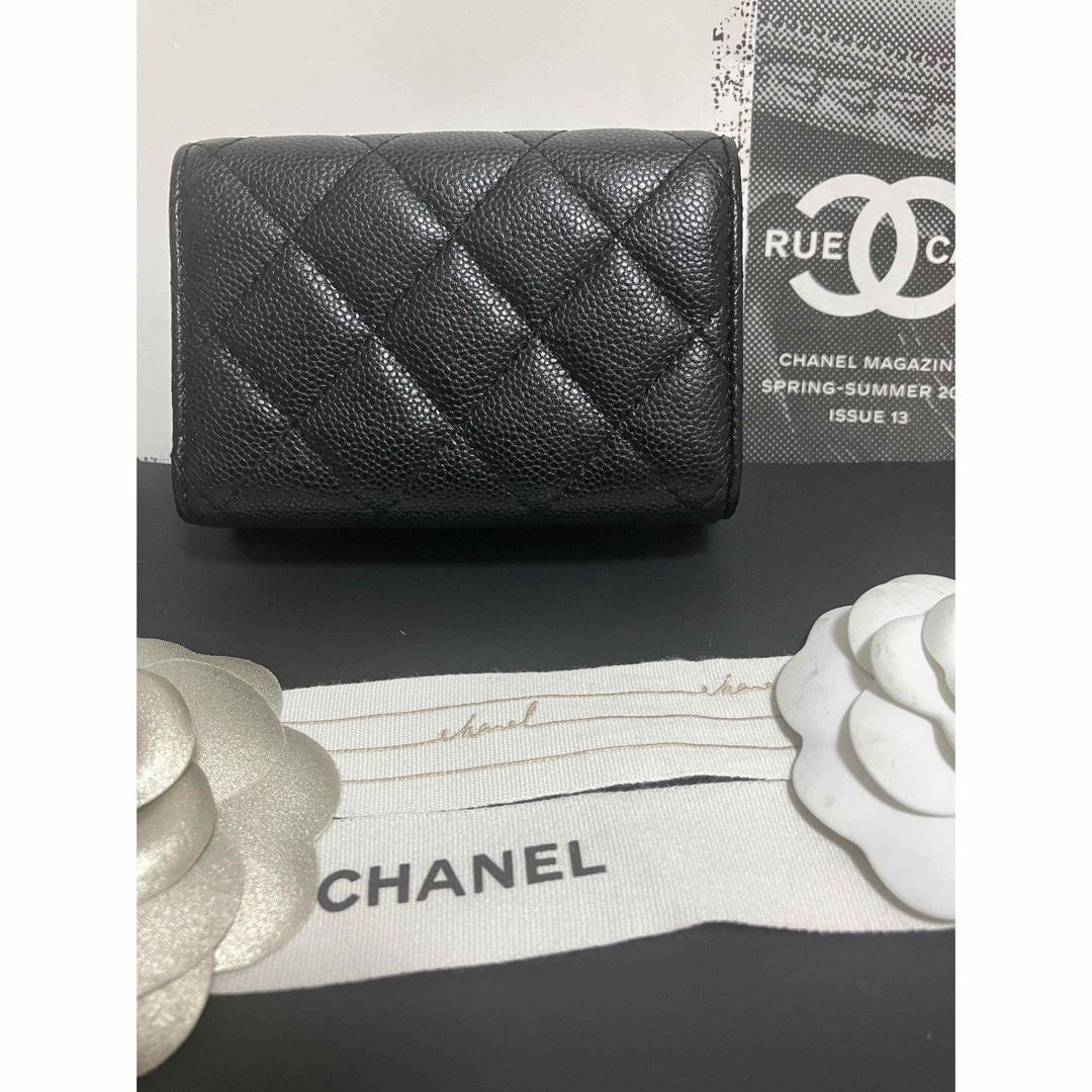 CHANEL(シャネル)の専用♡超美品♡新作★シャネル  マトラッセ 三つ折り財布 キャビアスキン 正規品 レディースのファッション小物(財布)の商品写真