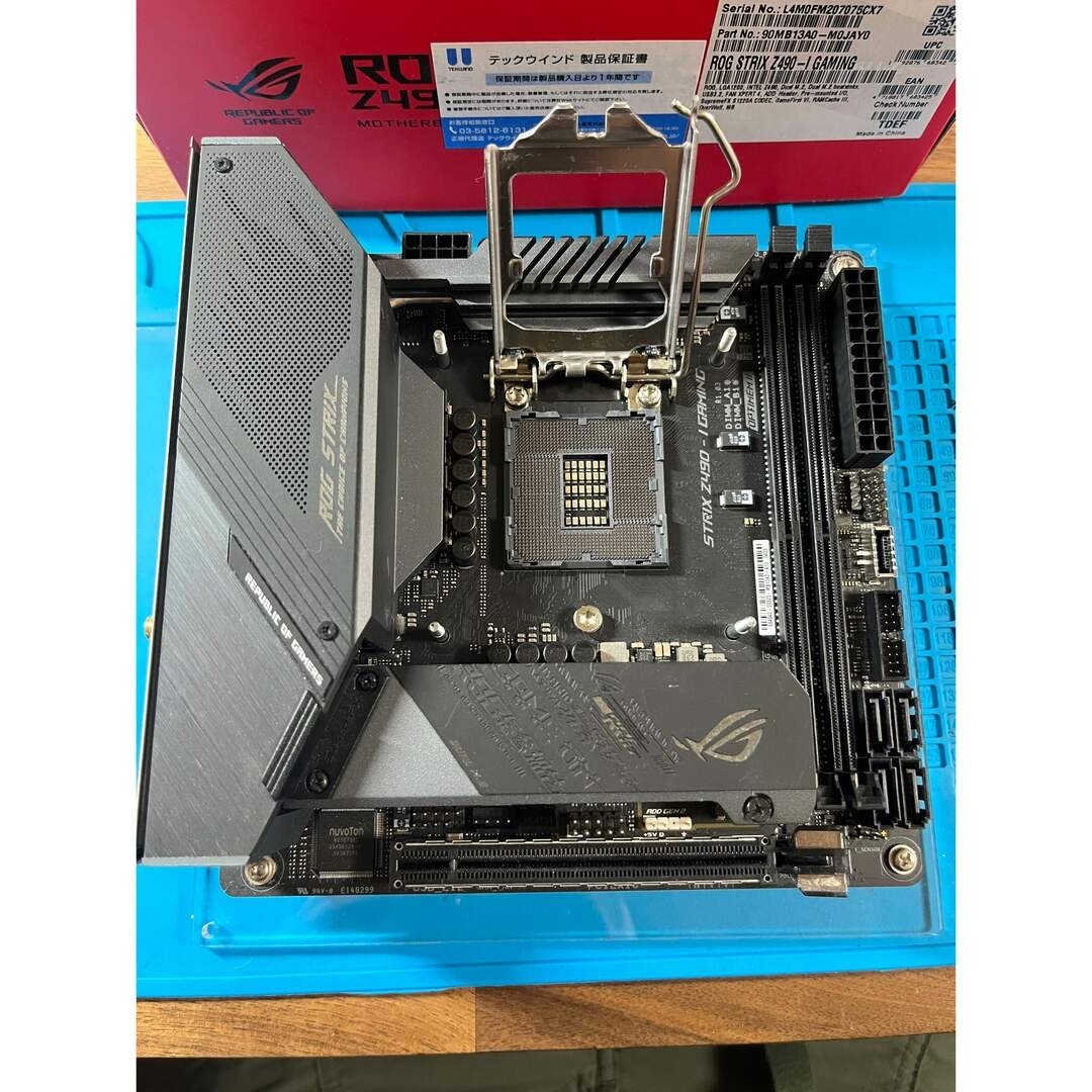 ASUS(エイスース)の【中古】ASUS Z490-I GAMING ROG STRIX スマホ/家電/カメラのPC/タブレット(PCパーツ)の商品写真