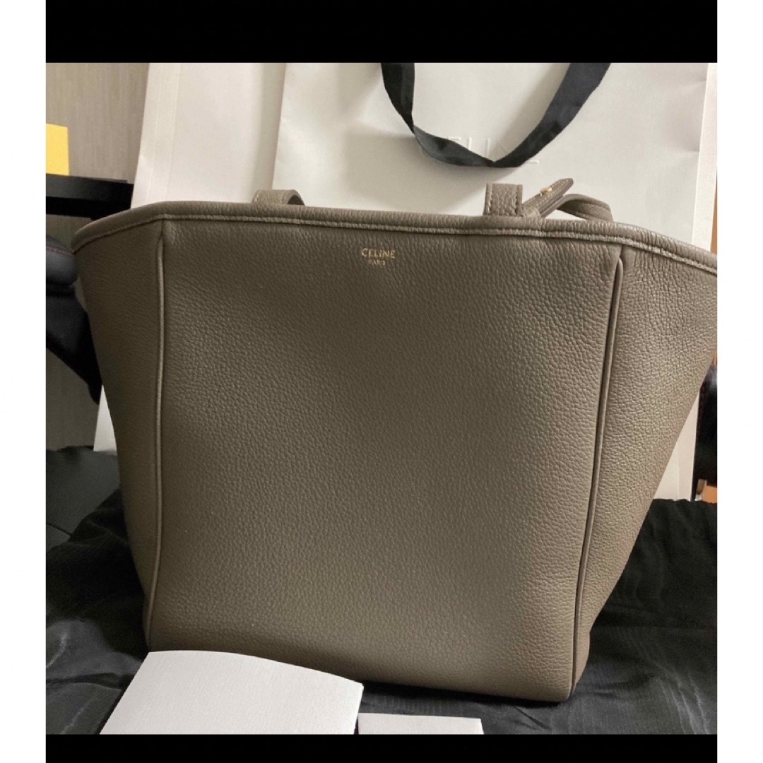 celine(セリーヌ)の（ご専用）一回のみ使用　celine small folded cabas レディースのバッグ(トートバッグ)の商品写真