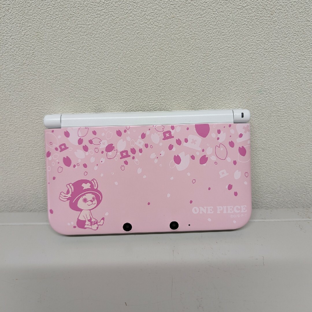 ニンテンドー3DS(ニンテンドー3DS)のワンピース アンリミテッドワールドR アドベンチャーパック チョッパーピンクVe エンタメ/ホビーのゲームソフト/ゲーム機本体(携帯用ゲーム機本体)の商品写真