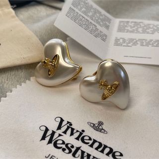 ヴィヴィアン(Vivienne Westwood) パールピアス ピアス（ゴールド/金色