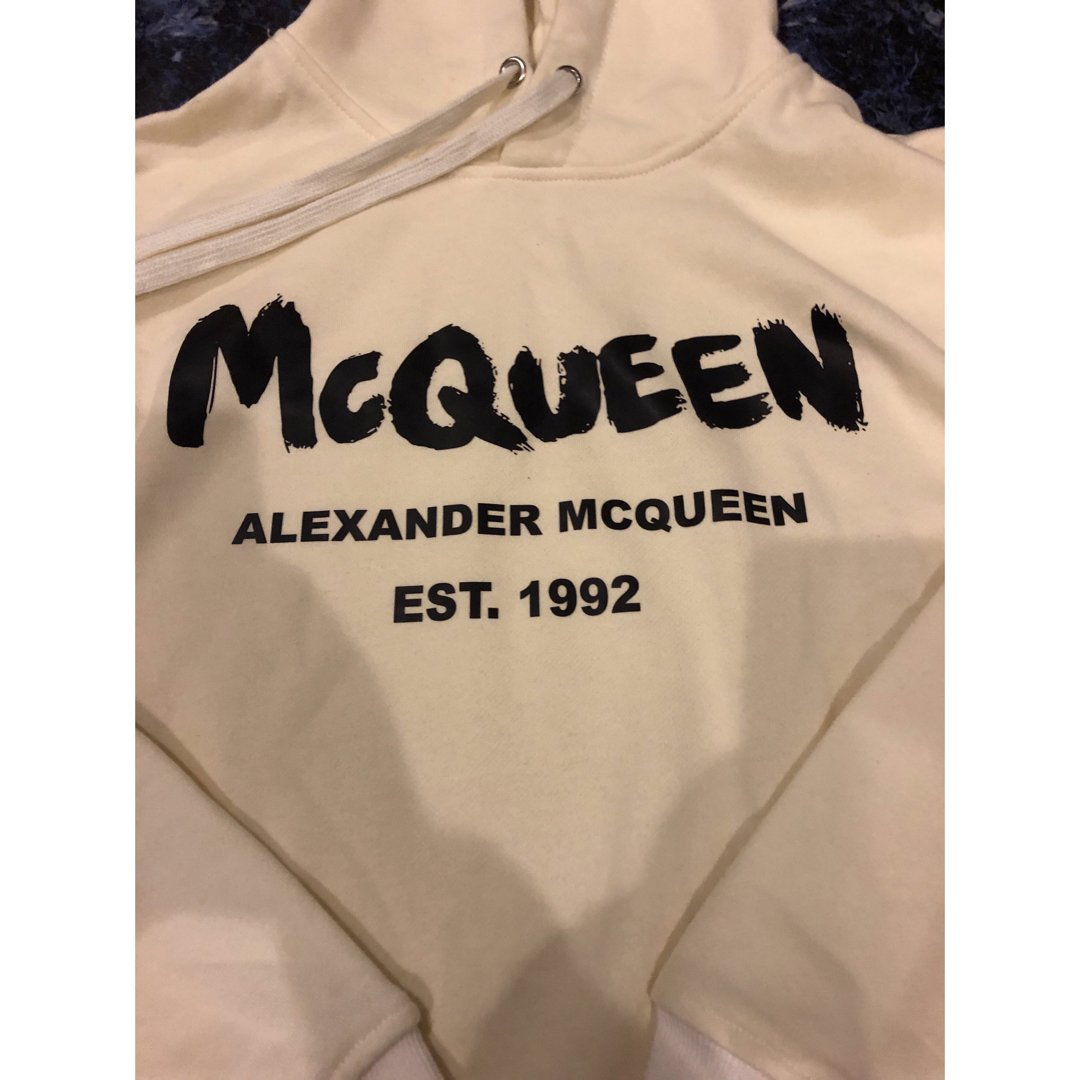 Alexander McQueen(アレキサンダーマックイーン)のアレキサンダーマックイン AlexanderMcQUEEN パーカー ホワイト メンズのトップス(パーカー)の商品写真