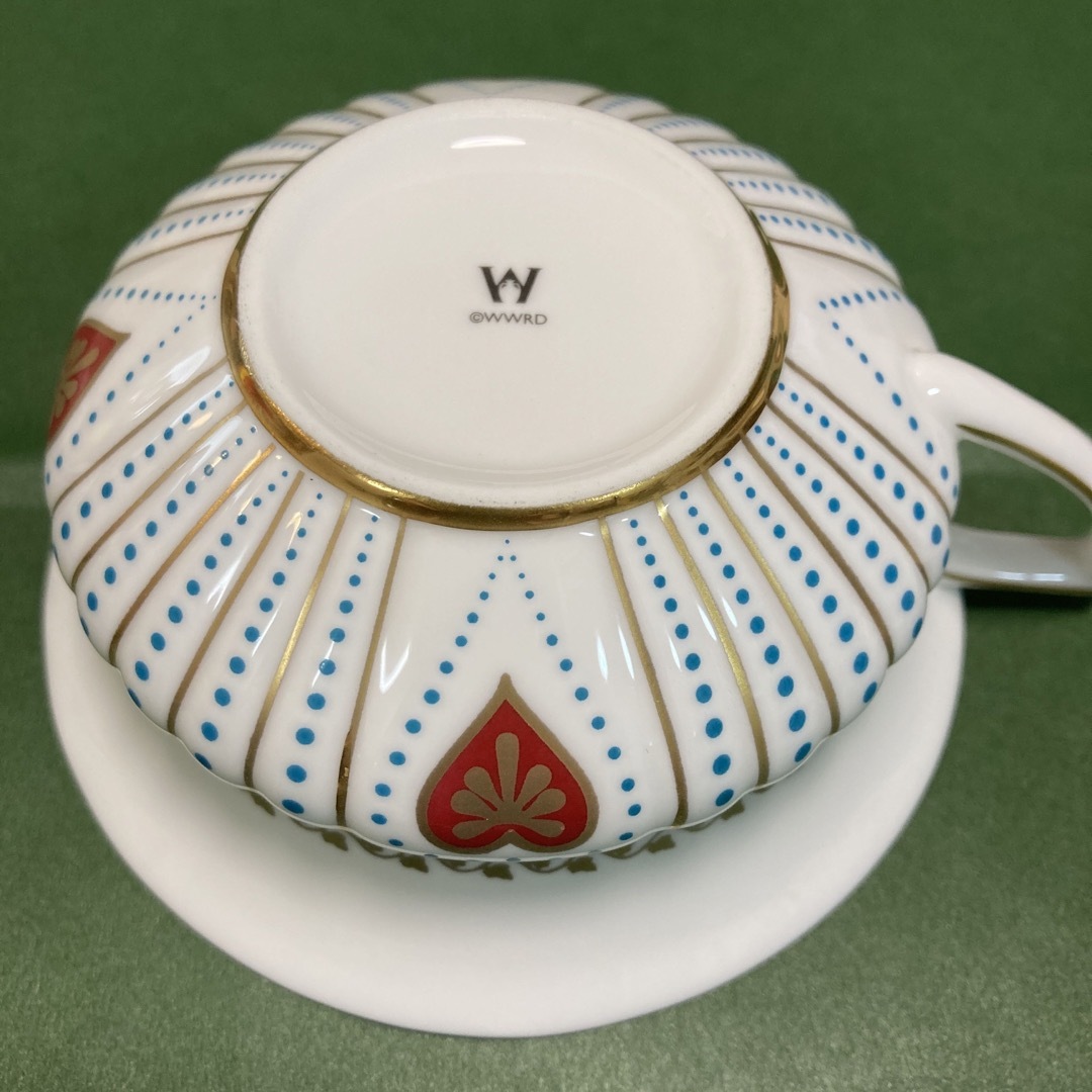 WEDGWOOD(ウェッジウッド)の未使用品！箱あり　ウエッジウッド　クイーンオブハート　ハーレクインシリーズ インテリア/住まい/日用品のキッチン/食器(食器)の商品写真