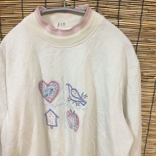 アートヴィンテージ(ART VINTAGE)の【希少】ヴィンテージ 輸入古着 スウェット L相当 白 刺繍(トレーナー/スウェット)