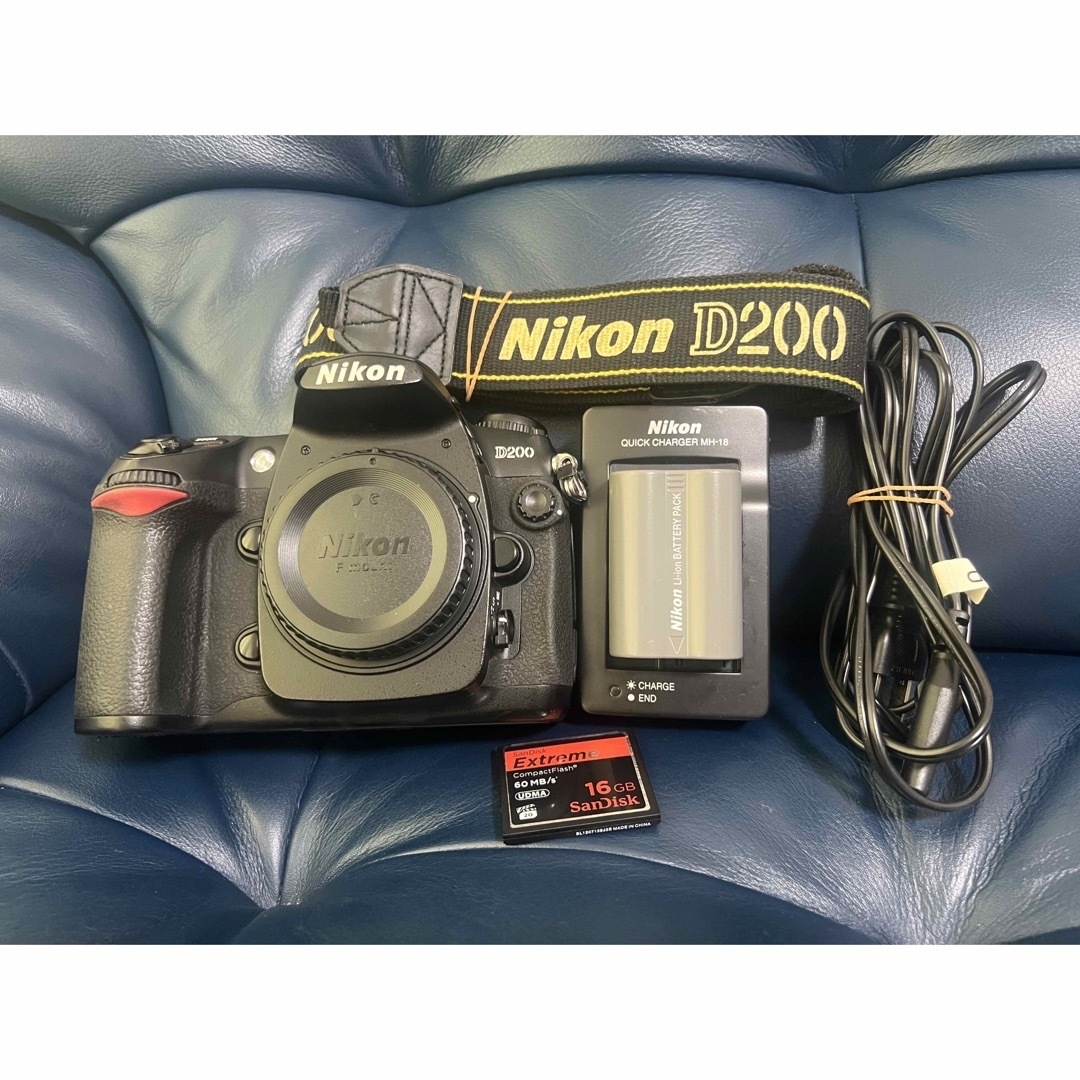 NCNNikon　d200　動作確認済　美品　CCD