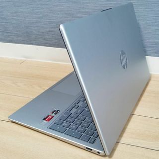 ◆新品◆Win11◆HP◆白◆大画面◆カメラ◆マウス◆ノートパソコン