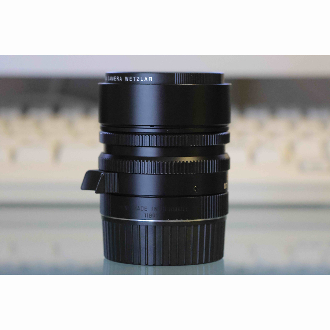 LEICA(ライカ)のleica ズミルックスm50mm f1.4 asph(6bit) スマホ/家電/カメラのカメラ(レンズ(単焦点))の商品写真