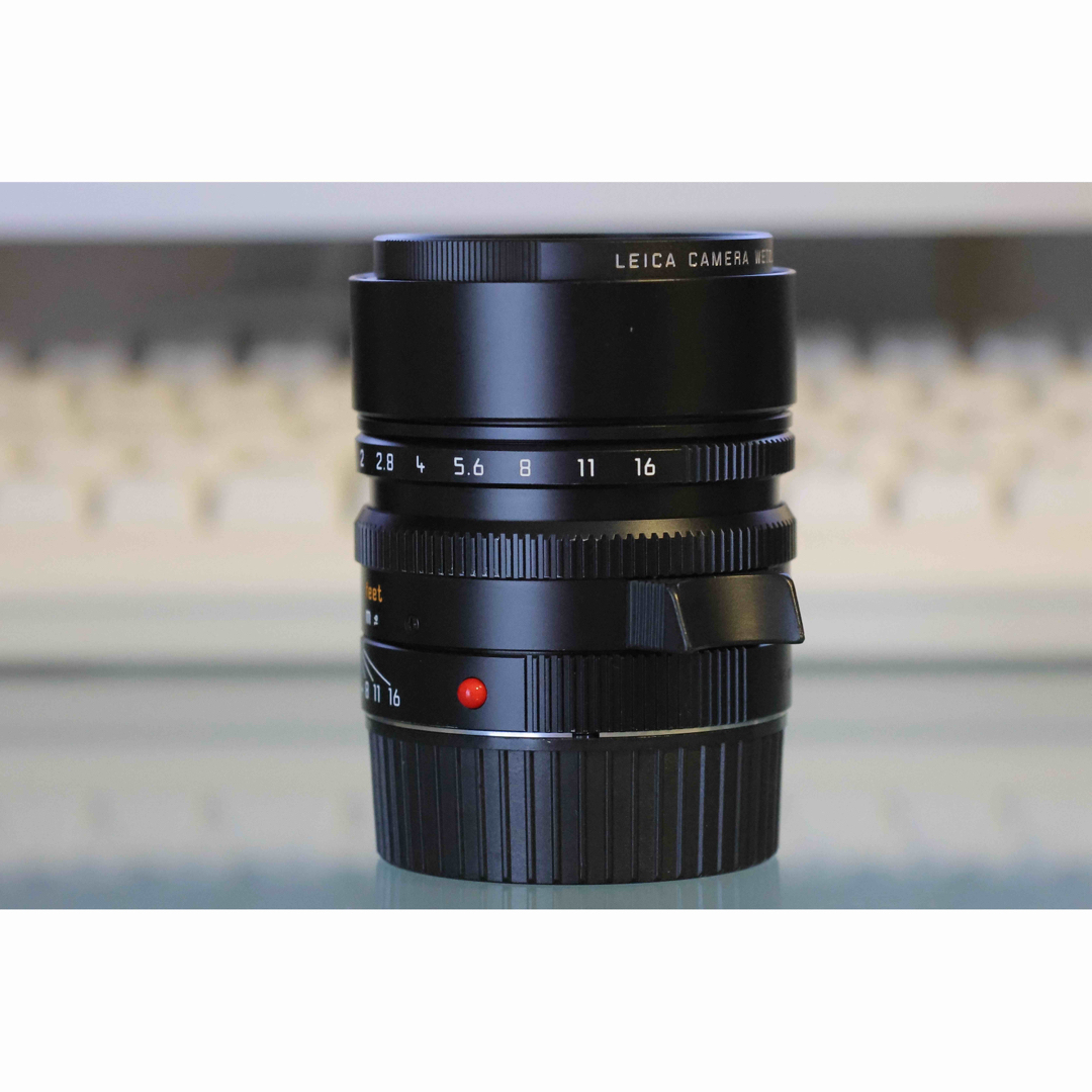 LEICA(ライカ)のleica ズミルックスm50mm f1.4 asph(6bit) スマホ/家電/カメラのカメラ(レンズ(単焦点))の商品写真