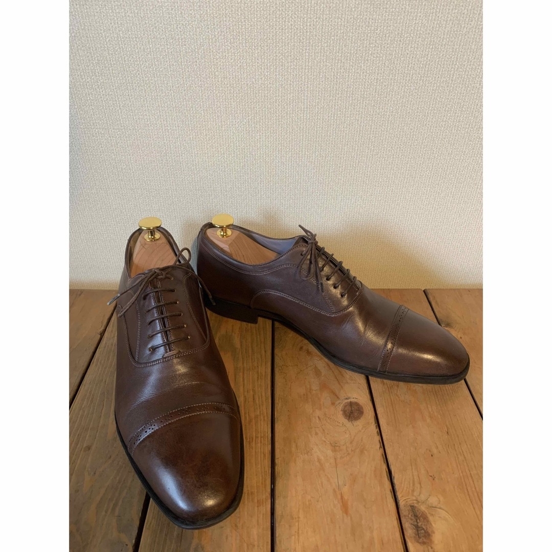 Santoni(サントーニ)のサントーニ　パンチドキャップトゥ　6.5表記 メンズの靴/シューズ(ドレス/ビジネス)の商品写真