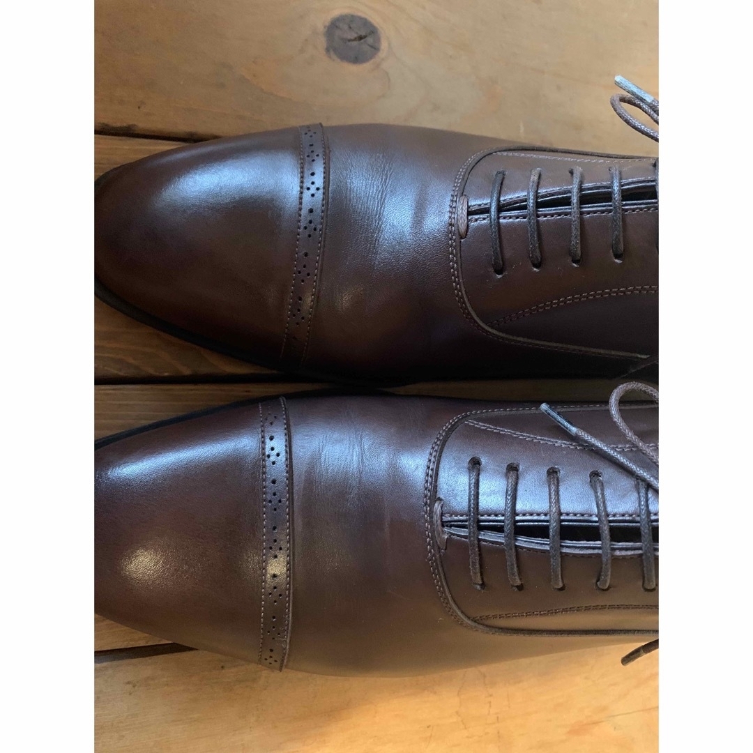 Santoni(サントーニ)のサントーニ　パンチドキャップトゥ　6.5表記 メンズの靴/シューズ(ドレス/ビジネス)の商品写真