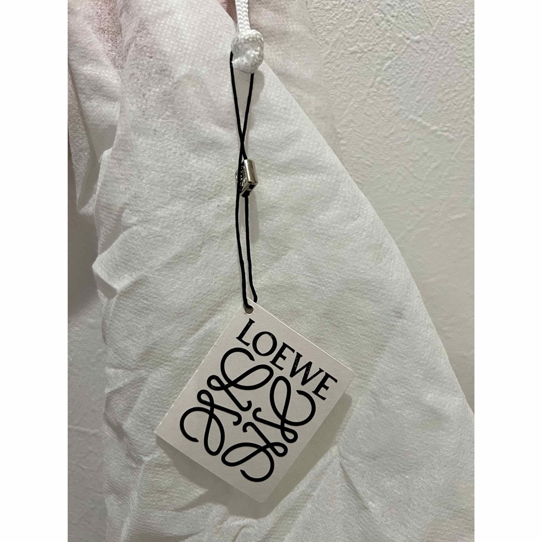 LOEWE(ロエベ)のロエベ　ハンモック　スモール　ウォームデザート　ミンク レディースのバッグ(ハンドバッグ)の商品写真
