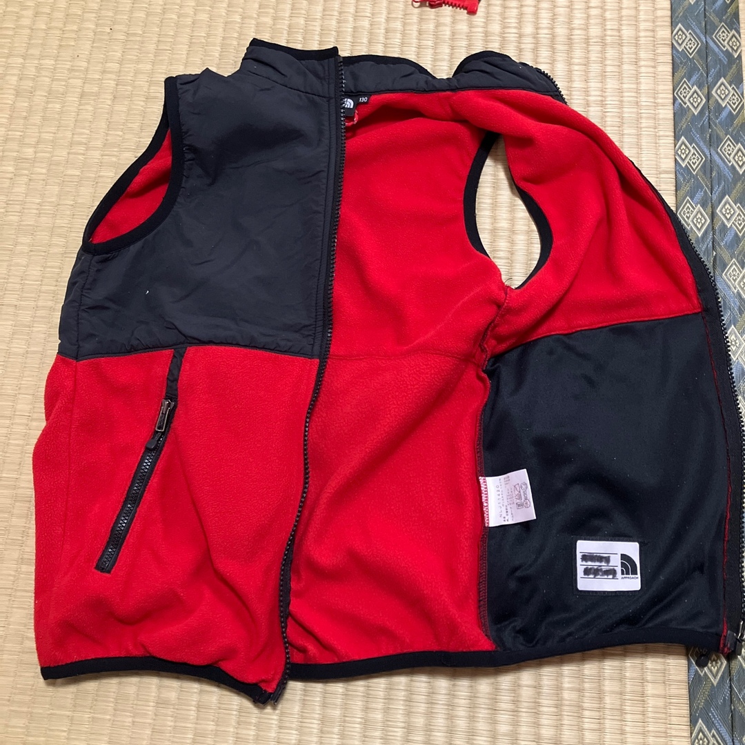 THE NORTH FACE(ザノースフェイス)のノースフェイス　ベスト　130 キッズ/ベビー/マタニティのキッズ服男の子用(90cm~)(ジャケット/上着)の商品写真