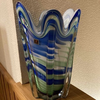 マルティグラス　フラワーベース　ガラス花瓶　マーブル　ブルー　美品(花瓶)