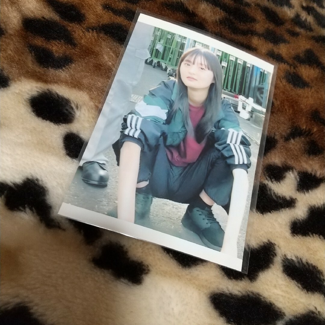 乃木坂46 遠藤さくら トラックガール オフショット 新品 エンタメ/ホビーのDVD/ブルーレイ(アイドル)の商品写真