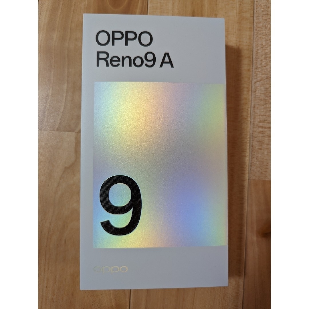 OPPO(オッポ)のOPPO Reno9 A　ムーンホワイト スマホ/家電/カメラのスマートフォン/携帯電話(スマートフォン本体)の商品写真
