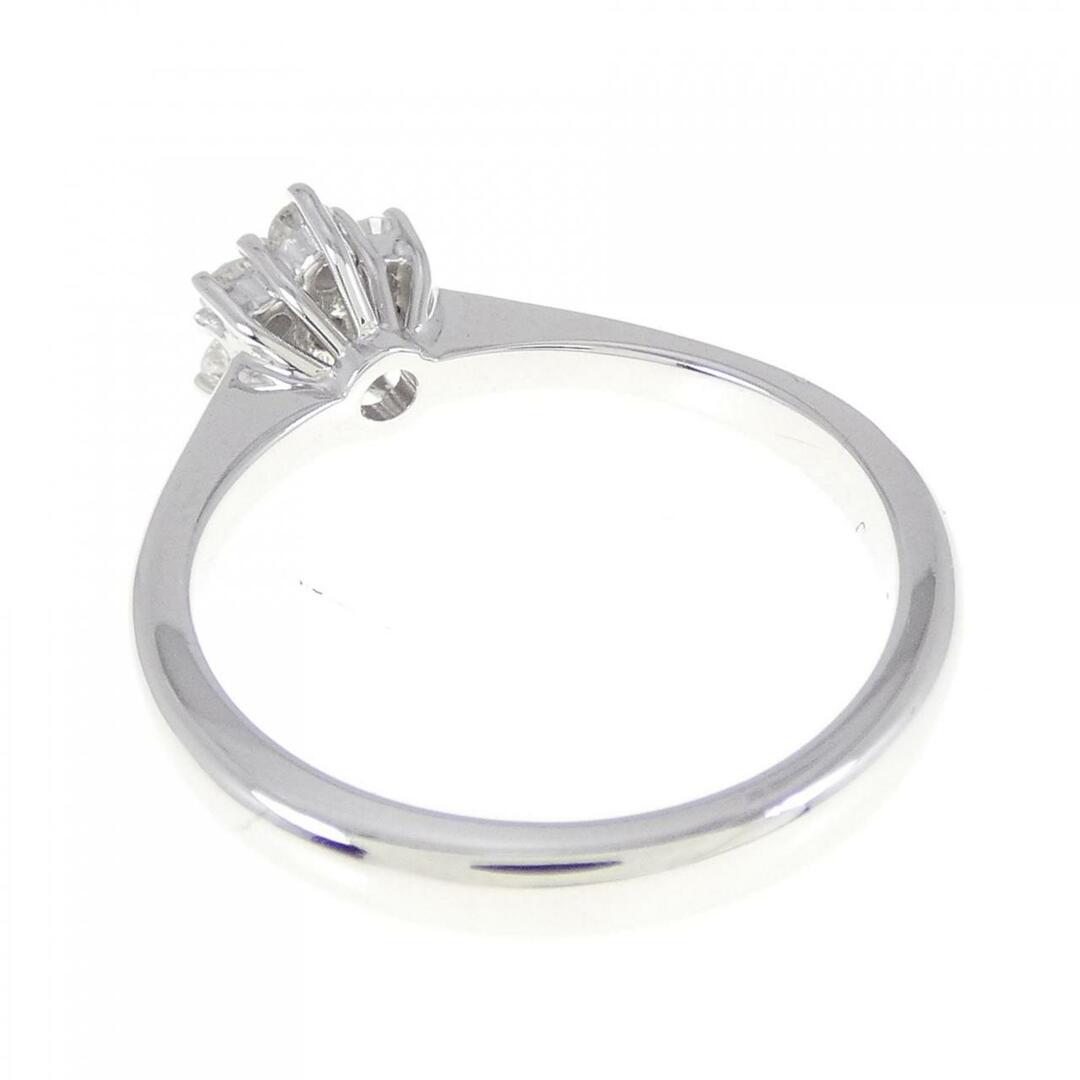 750WG フラワー ダイヤモンド リング レディースのアクセサリー(リング(指輪))の商品写真