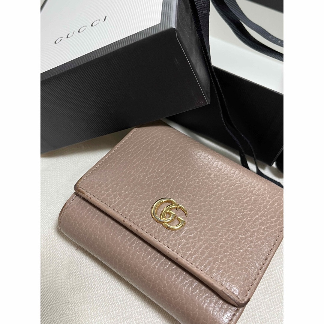 Gucci(グッチ)のGUCCI二つ折り財布 レディースのファッション小物(財布)の商品写真