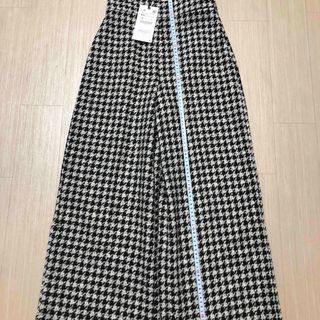 ザラ(ZARA)のZARAレディースパンツ(千鳥柄)☆新品・未使用品☆(その他)