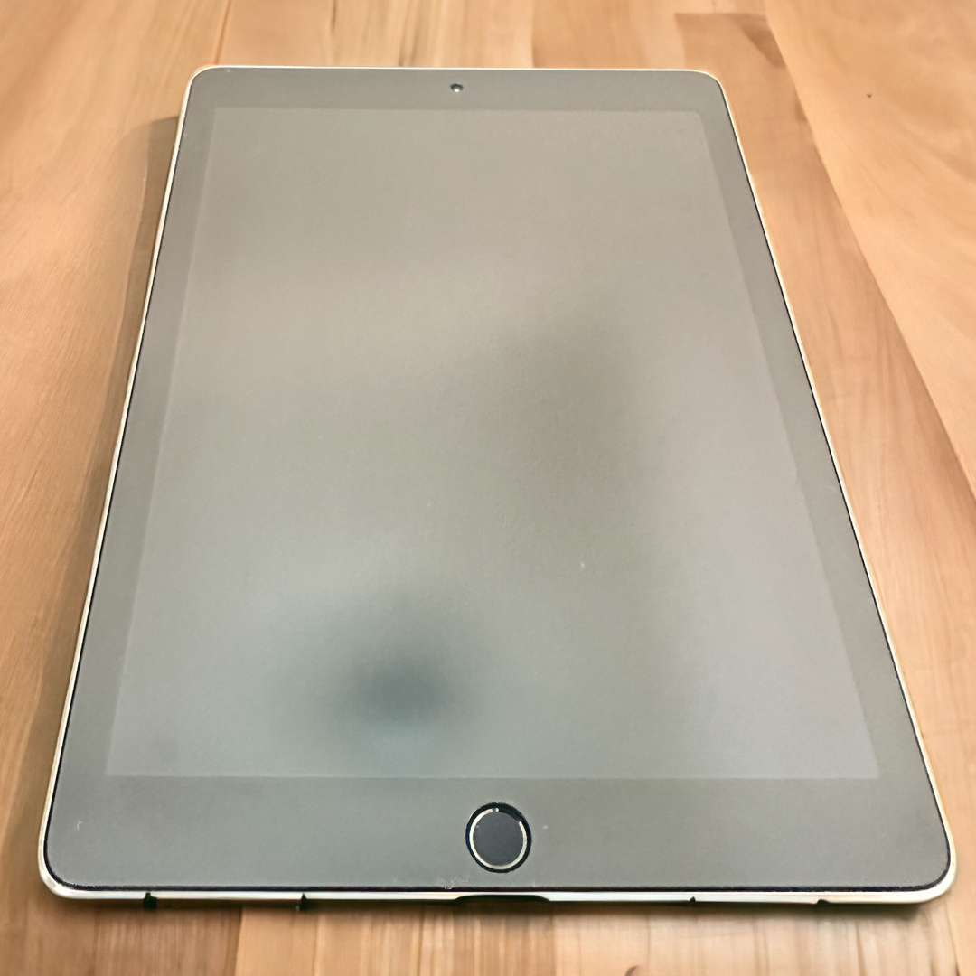 iPad - iPad pro 9.7インチ256GB WiFi+Cellularモデルの通販 by まか