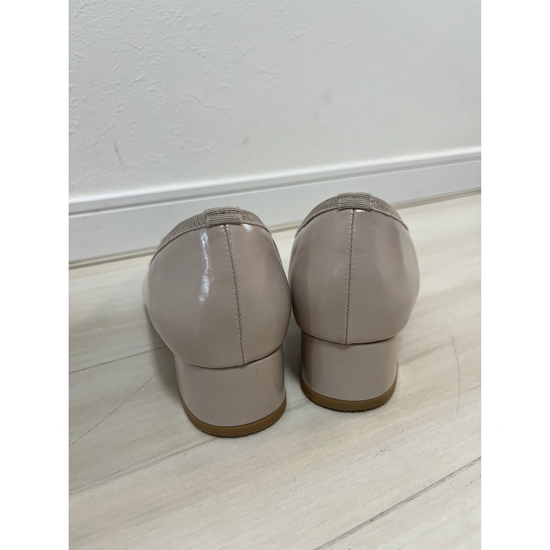 ルラタン　パンプス　ヒール3センチ22.5センチ レディースの靴/シューズ(ハイヒール/パンプス)の商品写真