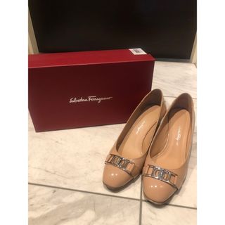 サルヴァトーレフェラガモ(Salvatore Ferragamo)のサルヴァトーレフェラガモ  パンプス　25センチ(ハイヒール/パンプス)