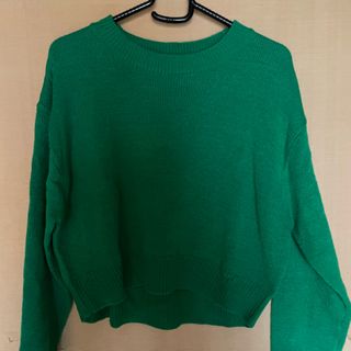 エイチアンドエム(H&M)の緑ニット(ニット/セーター)