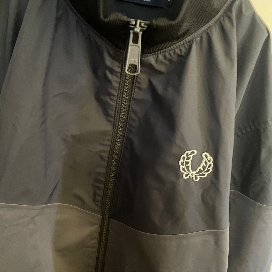 FRED PERRY ナイロン　ジャケット　サイズM